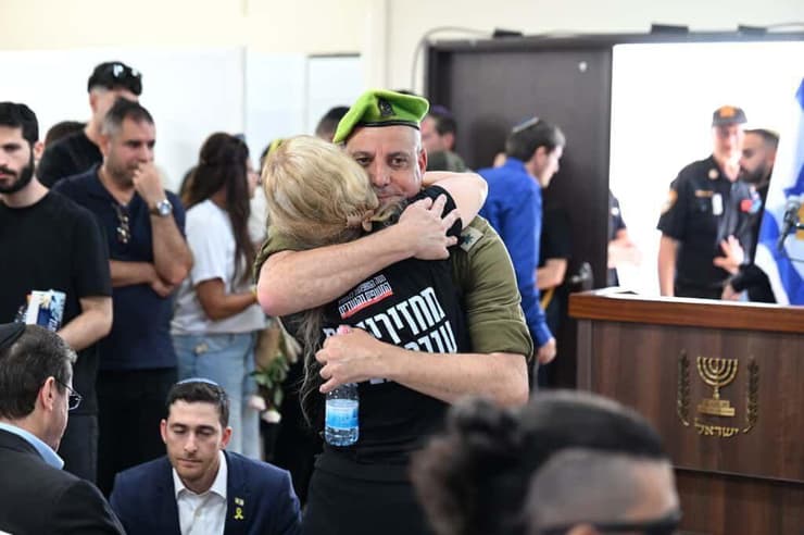 צילום: פאולינה פטימר הלווייתה של ענבר הימן ז"ל