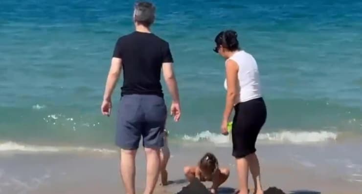 עמרי מירן לראשונה מאז השבי מבלה בים