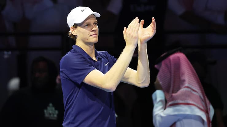 יאניק סינר (צילום: Clive Brunskill/Getty Images) יאניק סינר