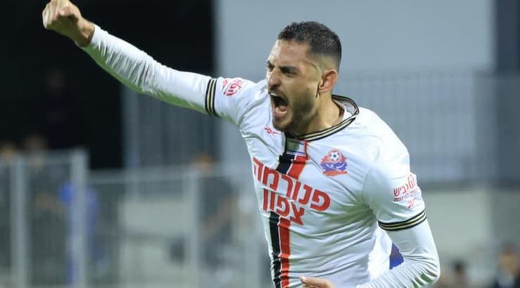 ג'ורג' דיבה מהפועל חיפה חוגג