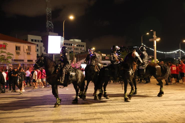 שוטרים אוהדים דרבי