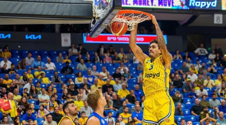 מרסיו סנטוס מטביע (רועי כפיר) מרסיו סנטוס מטביע