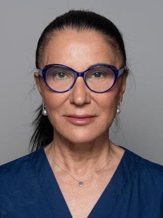 ד"ר מרינה לנדאו, מומחית ברפואת עור, מכבי שירותי בריאות