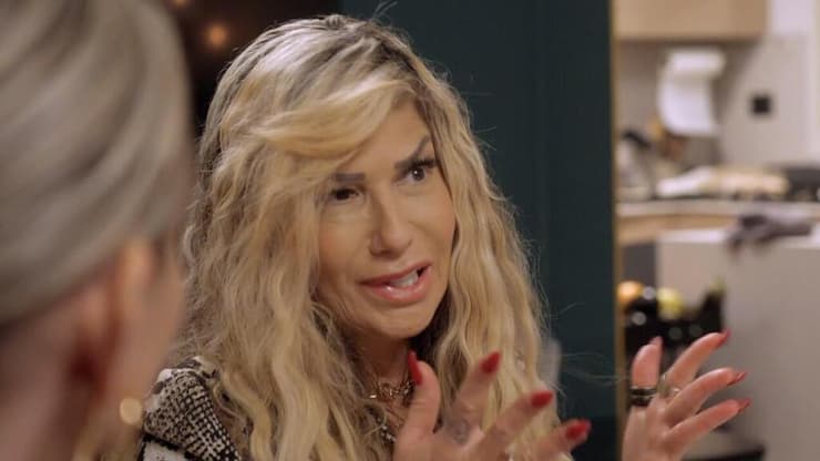 "אני עובדת עם דרוזים, ערבים, בדואים" (צילום: באדיבות כאן, ארמוזה הפקות) מתוך "בואו לאכול איתי" עונה 9