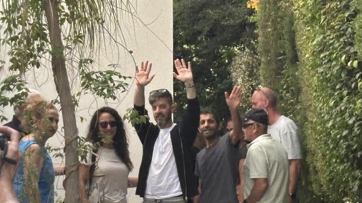 דוד בבית (צילום: מאיר תורג'מן) דוד קוניו שב לביתו ביבנה