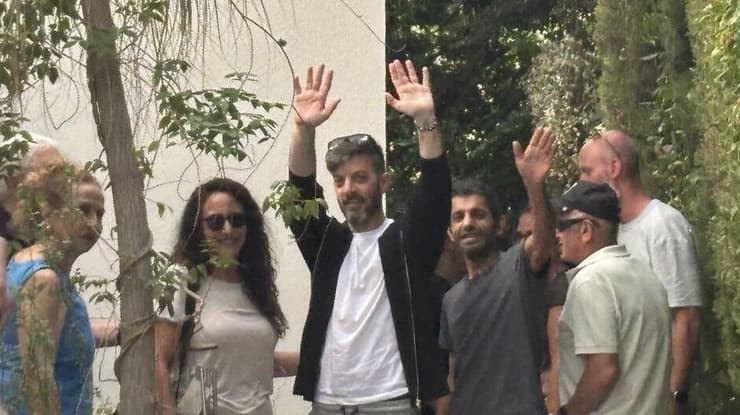 צילום: מאיר תורג'מן דוד קוניו שב לביתו ביבנה