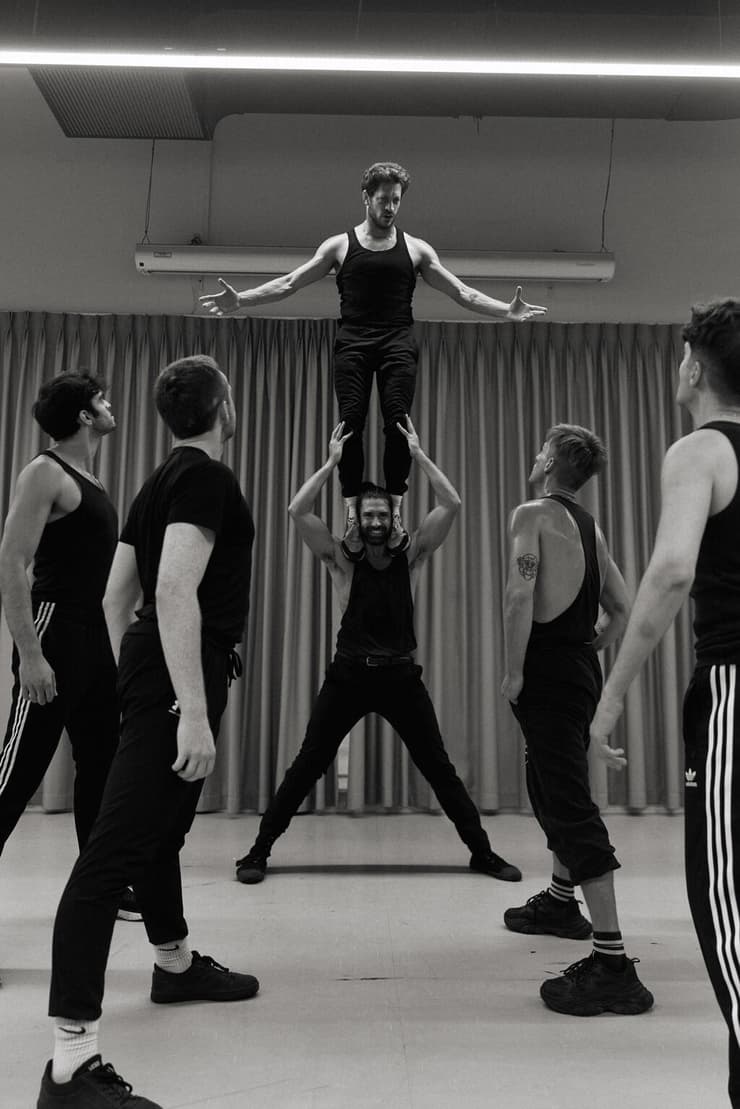 "ההצגה לא צריכה אדפטציה". מתוך הפרזנטציה של "סיפור הפרברים" (צילום: אור דנון, באדיבות תיאטרון בית ליסין ע"ש ברוך איבצ'ר) מתוך הפרזנטציה של "סיפור הפרברים"