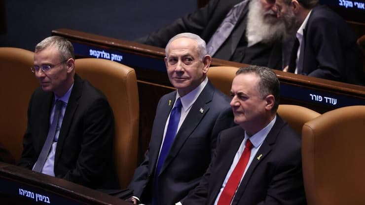 צילום: אלכס קולומויסקי נתניהו, כ"ץ ולוין בפתיחת מושב הכנסת