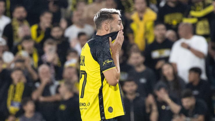 תסכול. אצילי בסיום (צילום: אלכס קולומויסקי) עומר אצילי