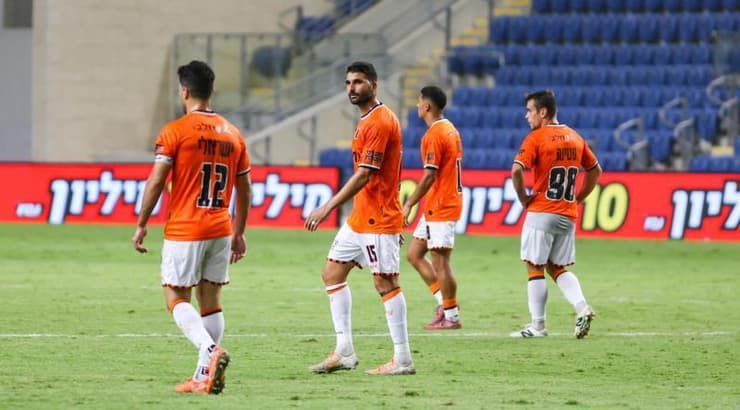 שחקני בני יהודה בהלם