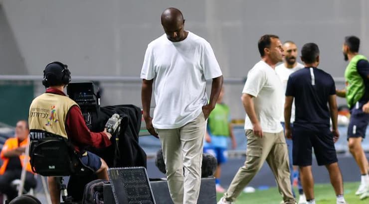 מסאי דגו מאוכזב