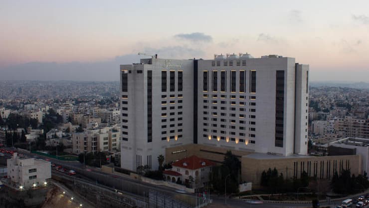 עמאן בירה בירת ירדן בית מלון פיירמונט יועצת מ עיראק גנבה מגבות