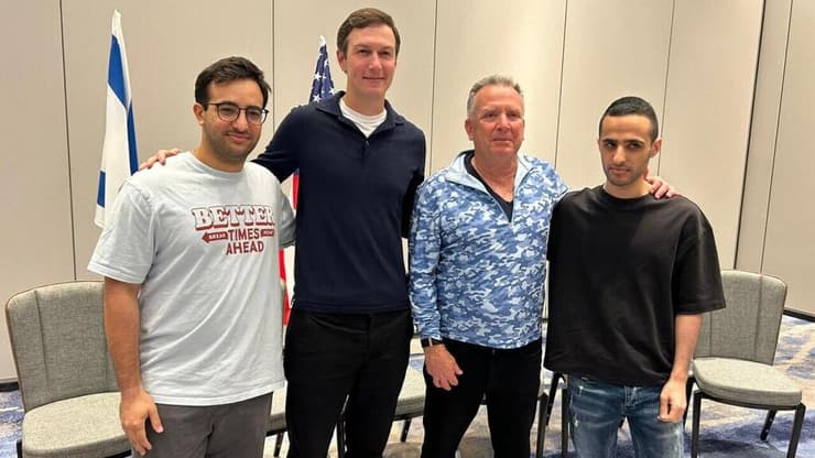 נמרוד כהן עם השליחים האמריקנים (צילום: מטה משפחות החטופים) שורדי שבי נפגשו עם וויטקוף וקושנר