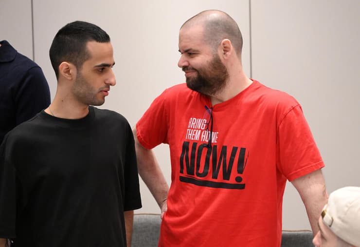 שורדי שבי נפגשו עם וויטקוף וקושנר