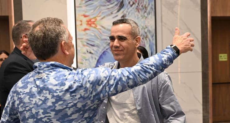 עמרי מירן ו-וויטקוף