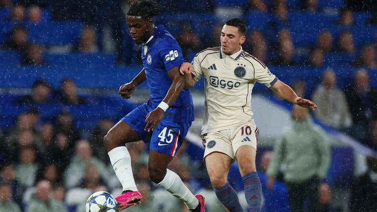 אוסקר גלוך (צילום: REUTERS/Isabel Infantes) אוסקר גלוך