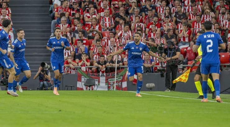 לאנדרו אנדרדה חוגג