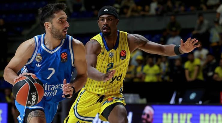 ג'ימי קלארק שומר על פקונדו קמפאצו