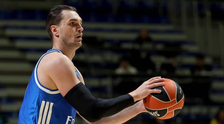 מריו הזוניה. הקרואטי להט