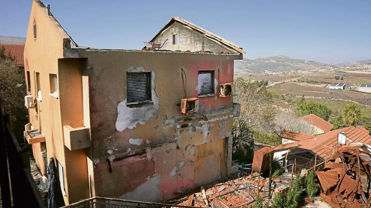 בית שנהרס במטולה. הצפון ממתין לתקציבים (צילום: אפי שריר) yk14555482