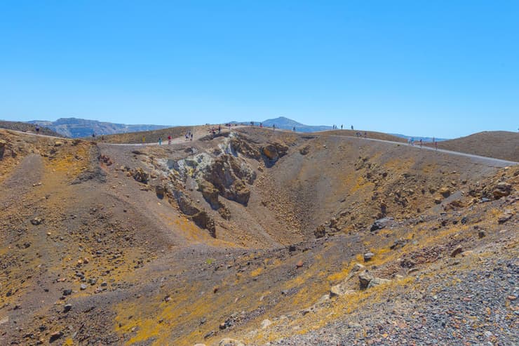 האי הגעשי סנטוריני (צילום: Korpithas/Shutterstock) האי הגעשי סנטוריני