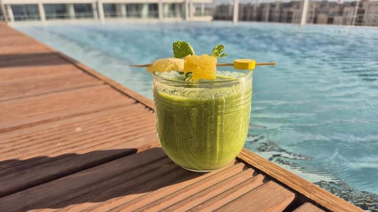 קינחתי בשייק בריאות (צילום: אסף קמר) איסלה בראון 42 אילת