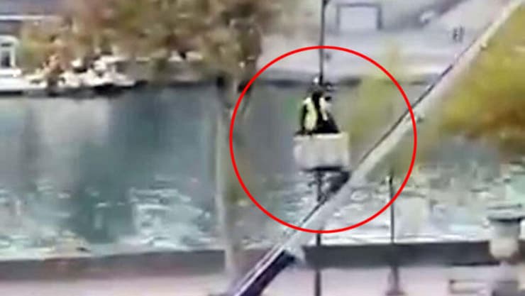 תיעוד בריחה של שודדים שביצעו שוד מ הלובר לובר פריז צרפת