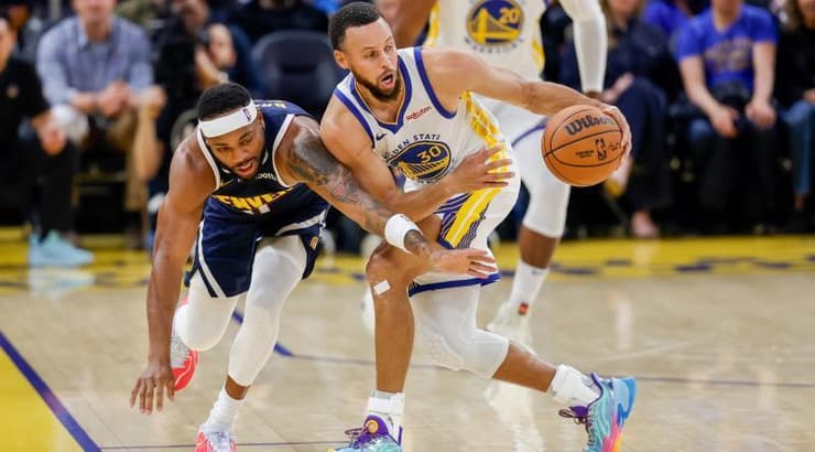 סטף קרי בפעולה (רויטרס) סטף קרי בפעולה