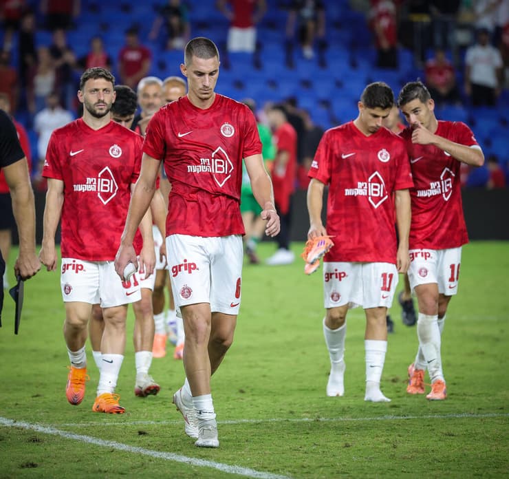 שחקני הפועל ת"א מאוכזבים