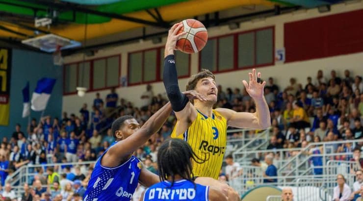 רומן סורקין עולה לזריקה (רועי כפיר) רומן סורקין עולה לזריקה