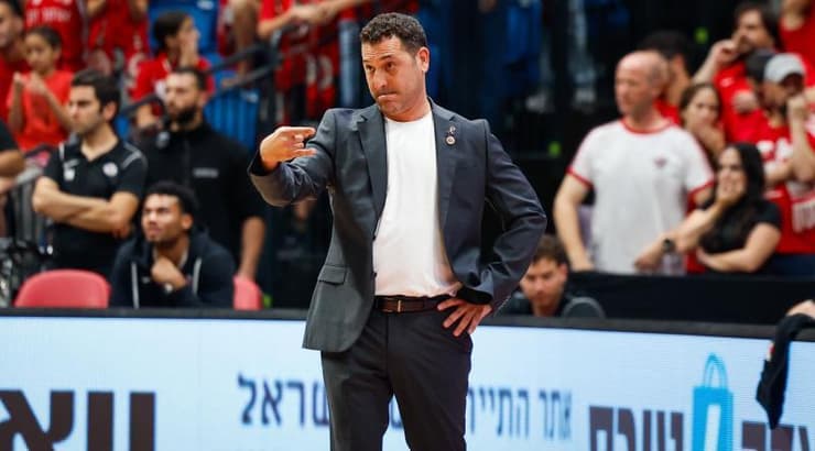 יונתן אלון (אורן בן חקון) יונתן אלון