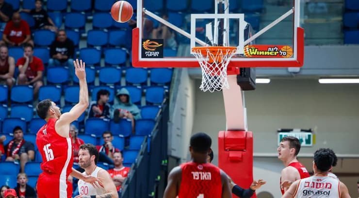 נמרוד לוי עולה לסל (אורן בן חקון) נמרוד לוי עולה לסל