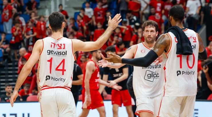 שחקני הפועל העמק (אורן בן חקון) שחקני הפועל העמק