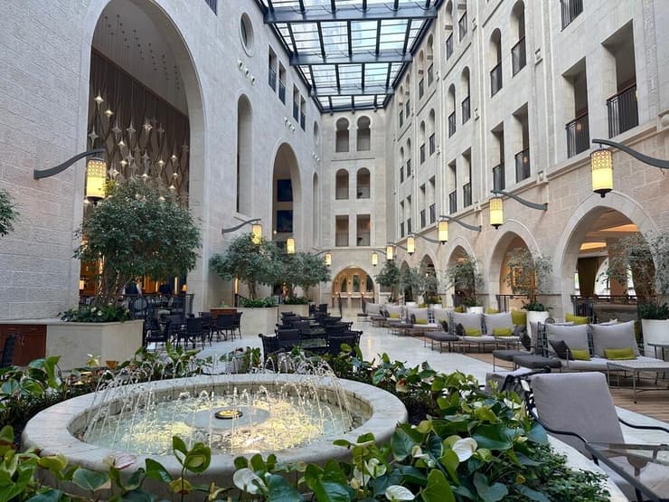 המומחים קבעו: זה המלון בטוב בישראל - גם ב-2025 (צילום: Opachevsky Irina / shutterstock) מלון וולדורף אסטוריה ירושלים