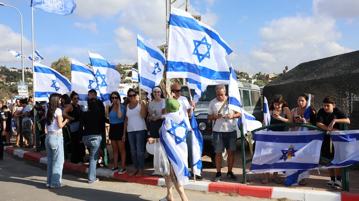 קבלת הפנים לגיא גלבוע-דלאל באלפי מנשה (צילום: שאול גולן) קבלת פנים לגיא גלבוע דלאל