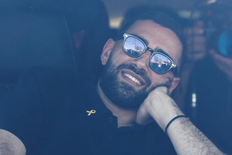 שגב כלפון חוזר הביתה (צילום: REUTERS/Amir Cohen) שגב כלפון בבית