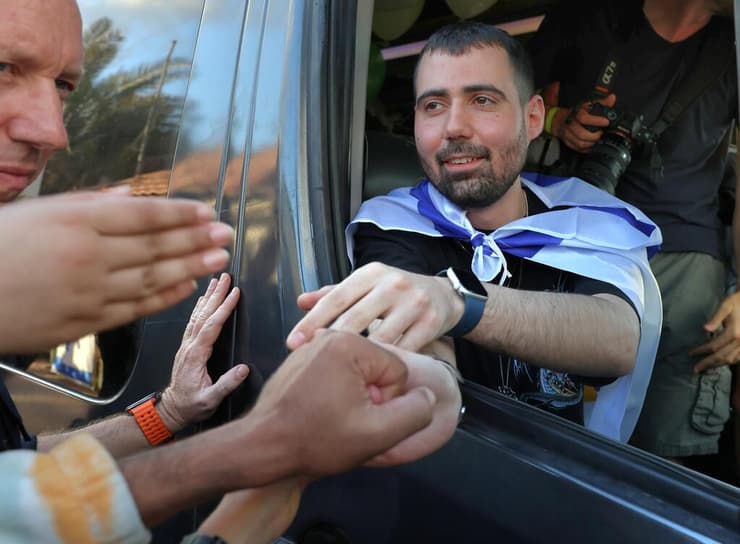 "קפאתי באותו רגע". קבלת פנים לגיא גלבוע דלאל (צילום: שאול גולן) קבלת פנים לגיא גלבוע דלאל באלפי מנשה