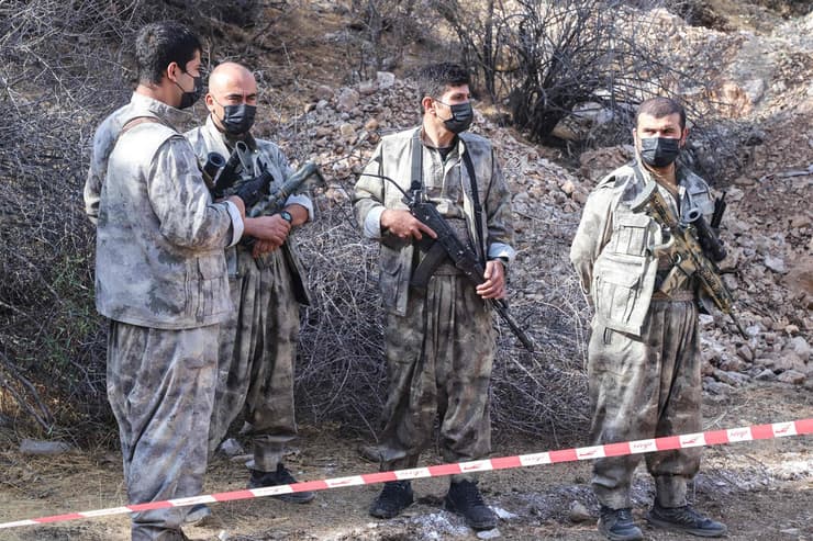 ה-PKK מתפרקת מנשקה, ושואפת להשתלב בפוליטיקה הטורקית (צילום: Shwan MOHAMMED / AFP) המחתרת הכורדית מודיעה על נסיגה מ טורקיה לצפון עיראק PKK כורדים