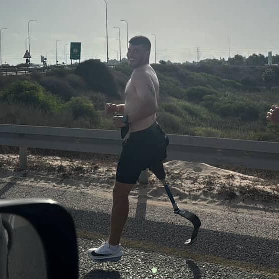 מסע שיקום מעורר השראה (צילום: אלבום פרטי) בוריס שטונדה לוחם דובדבן נפצע קשה ברצועת עזה מתחרה בתחרות איש הברזל