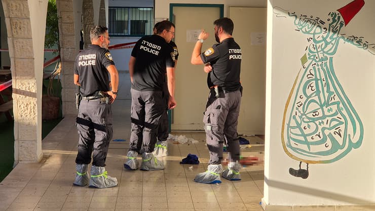 זירת הרצח בבית הספר (צילום: נחום סגל) זירת רצח בן ה-17 בבית ספר בכפר קרע