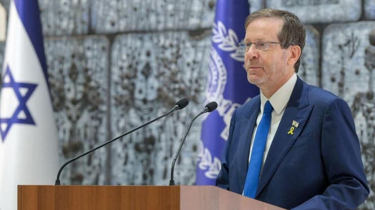 "לא משמש חותמת גומי". הרצוג (צילום: מעיין טואף/ לע״מ) טקס הענקת אות הצטיינות לעובדות ועובדי שירות הביטחון הכללי לשנת 2024