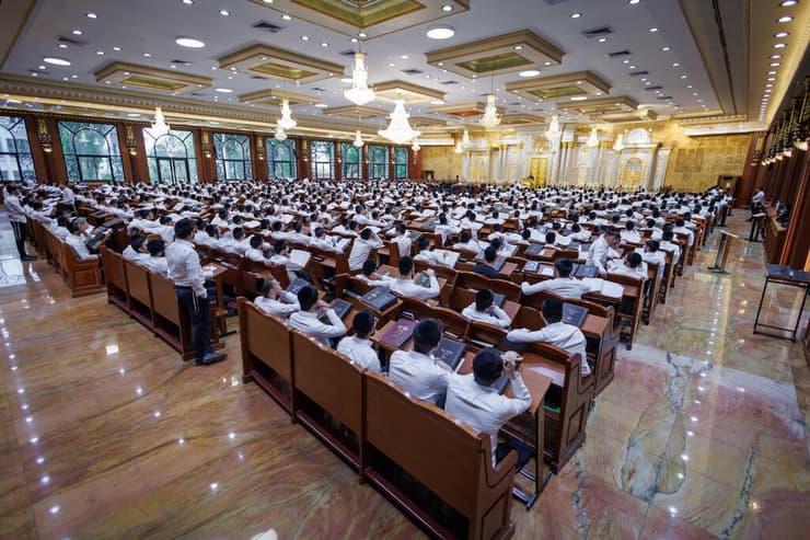 תלמידים בישיבת עטרת שלמה. הישיבה נהפכה למותג (צילום: דניאל נפוסי ודוד מנדלסון) תלמידים בישיבת עטרת שלמה