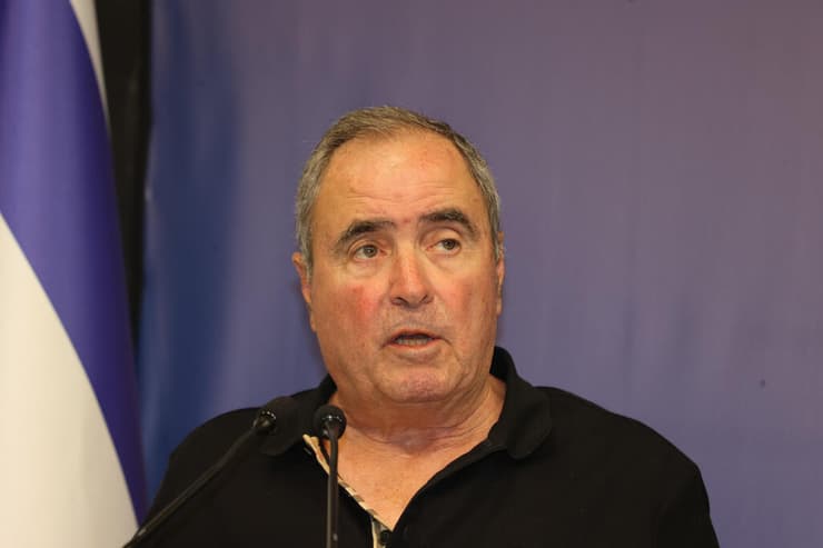 שלמה אהרונישקי