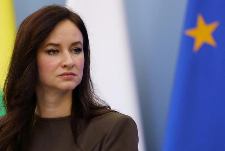 ראש הממשלה אינגה רוגיניינה. "אלה מתקפות היברידיות" (צילום: REUTERS/Kacper Pempel/File Photo) ראש ממשלת ליטא אינגה רוגיניינה