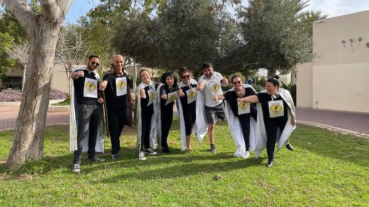 צוות המורים מבית ספר נופי הבשור (צילום: מועצה אזורית אשכול) צוות המורים מבית ספר נופי הבשור