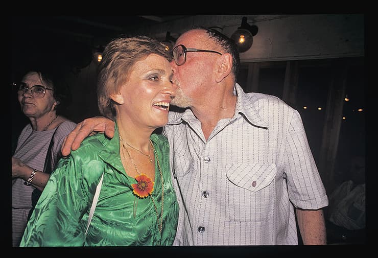 יגאל מוסינזון ודבורה עומר (צילום: מיכאל קרמר) יגאל מוסינזון ודבורה עומר