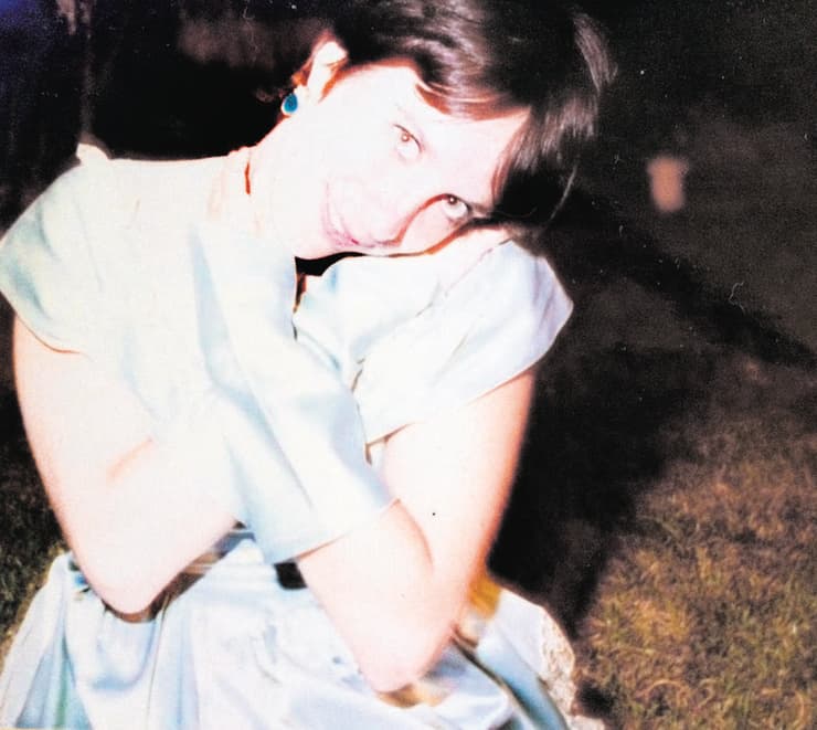 ורד מוסנזון ביום חתונתה (צילום: מהאלבום המשפחתי) ורד מוסנזון ביום חתונתה