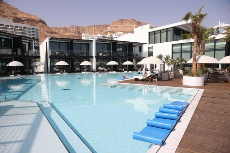 החדרים במרחק פסיעה מהמים (צילום: מוטי קמחי) החדרים במרחק פסיעה מהמים