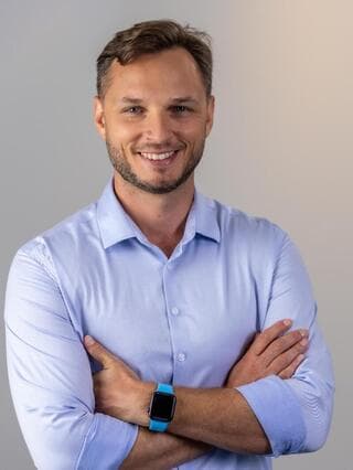 אלכס שמולוביץ  