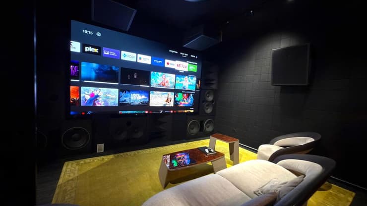 מסך ה-The Wall האימתני של סמסונג (ישראל וולמן) מסך ה-The Wall האימתני של סמסונג